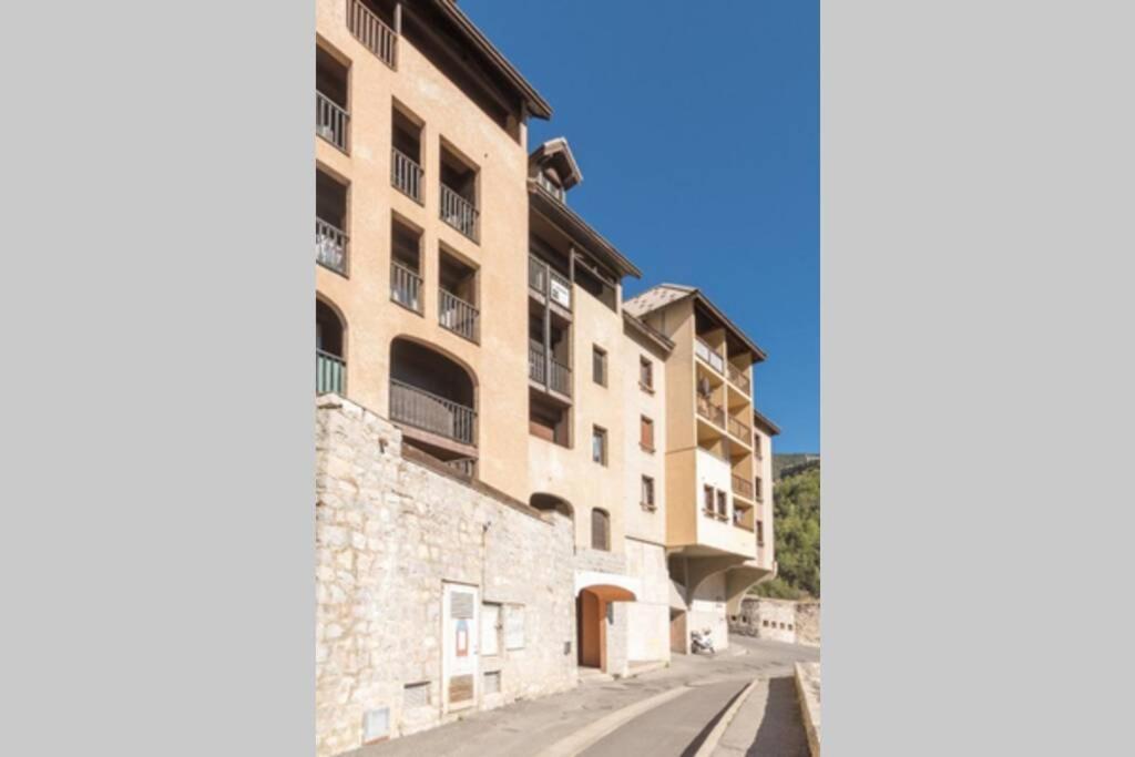 Studio Ideal 2 Personnes Et/Ou Avec 2 Enfants Briancon  Exterior photo